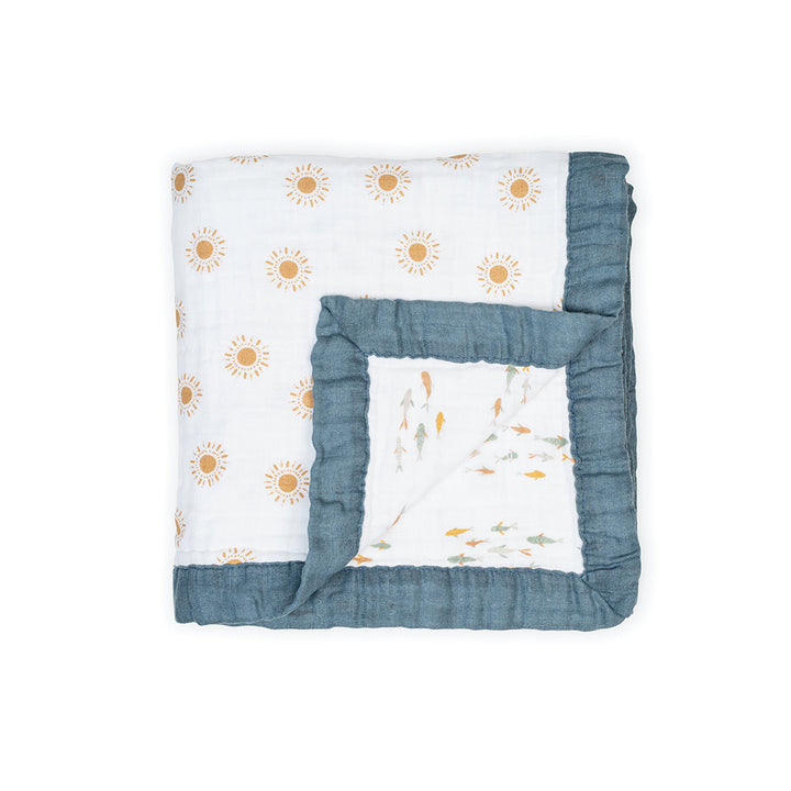 Lulujo - Reversible Muslin Blanket 3Ply - Sun-Fish Classic Muslin Quilt 3Ply - Sun + Fish 628233454850