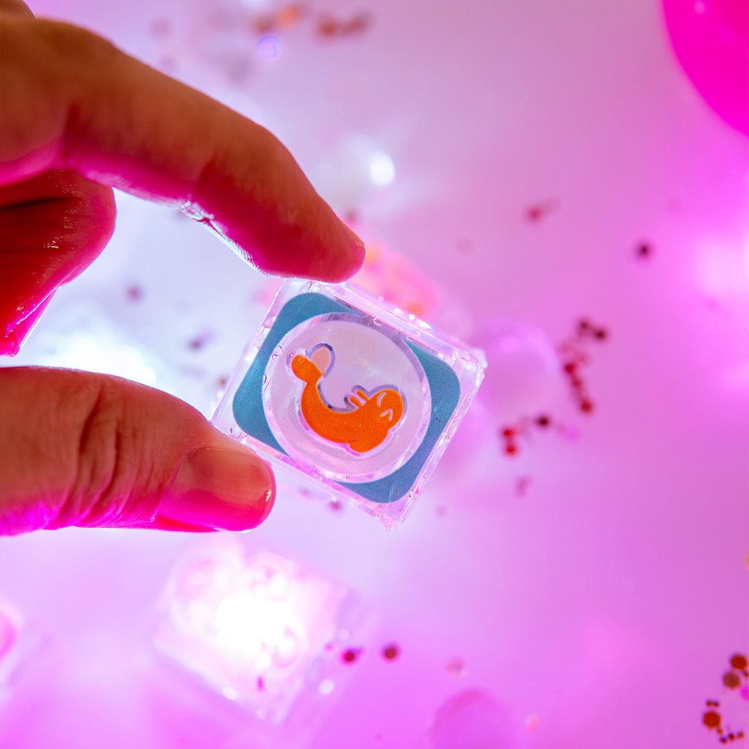 Light-Up Cubes 6pk