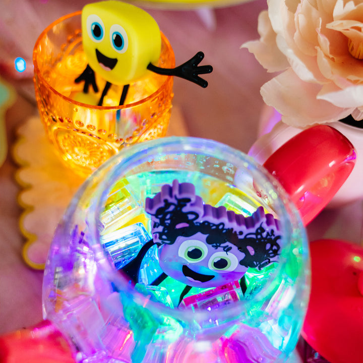 Light Up Cubes 4pk
