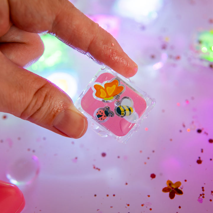 Light-Up Cubes 6pk