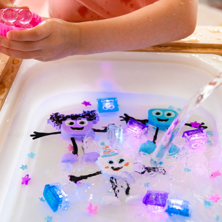 Light Up Cubes 4pk