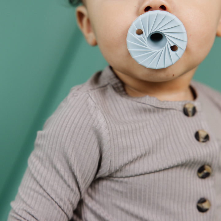 Tokyo Pop Pacifier - Stage 2/3M+ - Navy/Cream