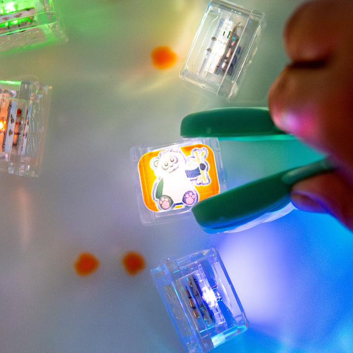 Light-Up Cubes 6pk