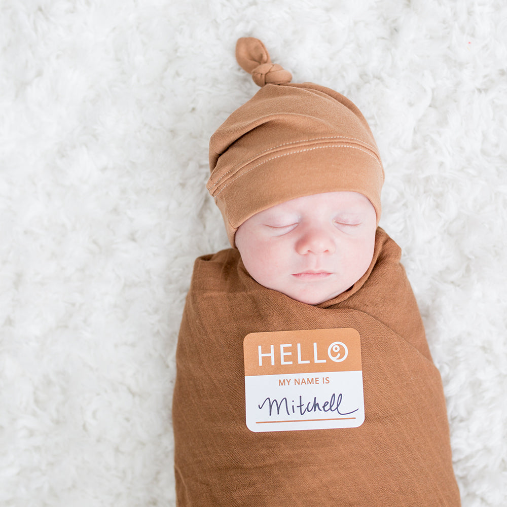 Hello World Blanket & Knotted Hat