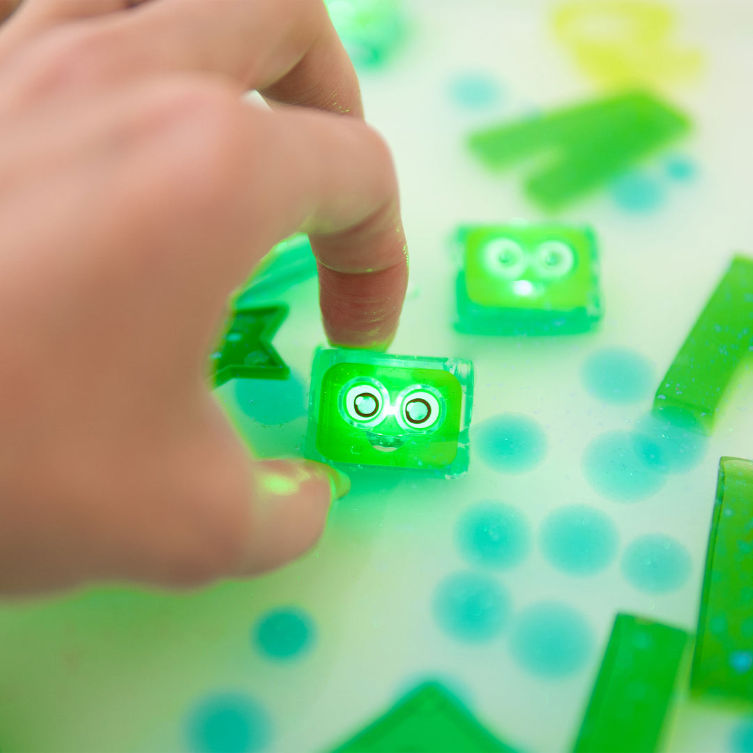 Light Up Cubes 4pk