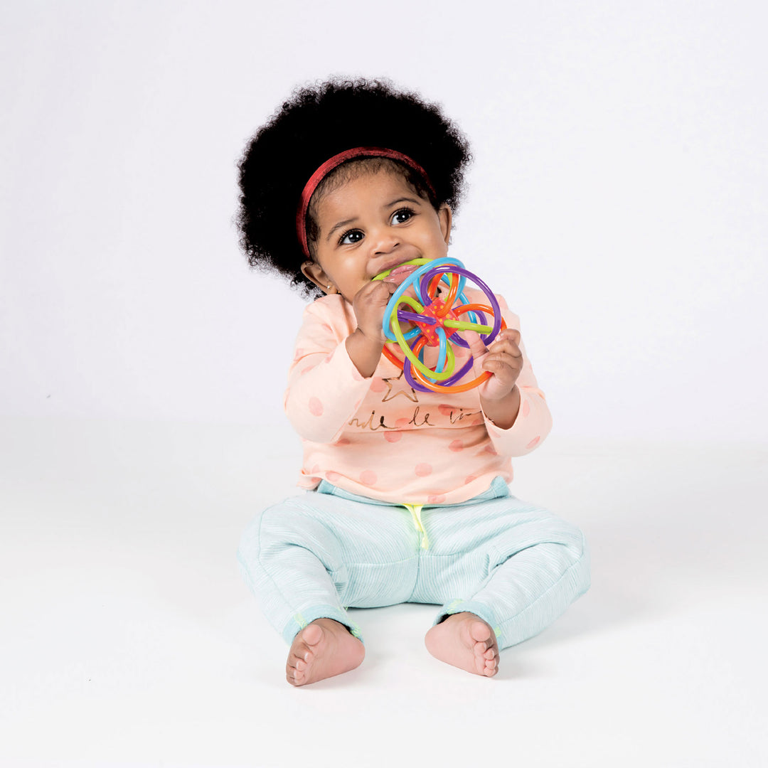 Winkel Rattle+Sensory Teether Toy
